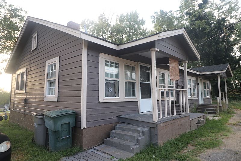 1st image of 207 Allison Ave #B