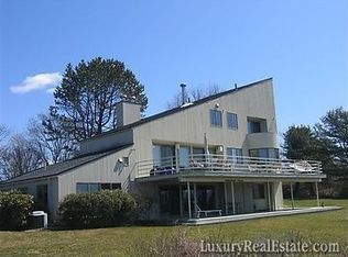 110 Old Boston Neck Rd, Narragansett, RI 02882