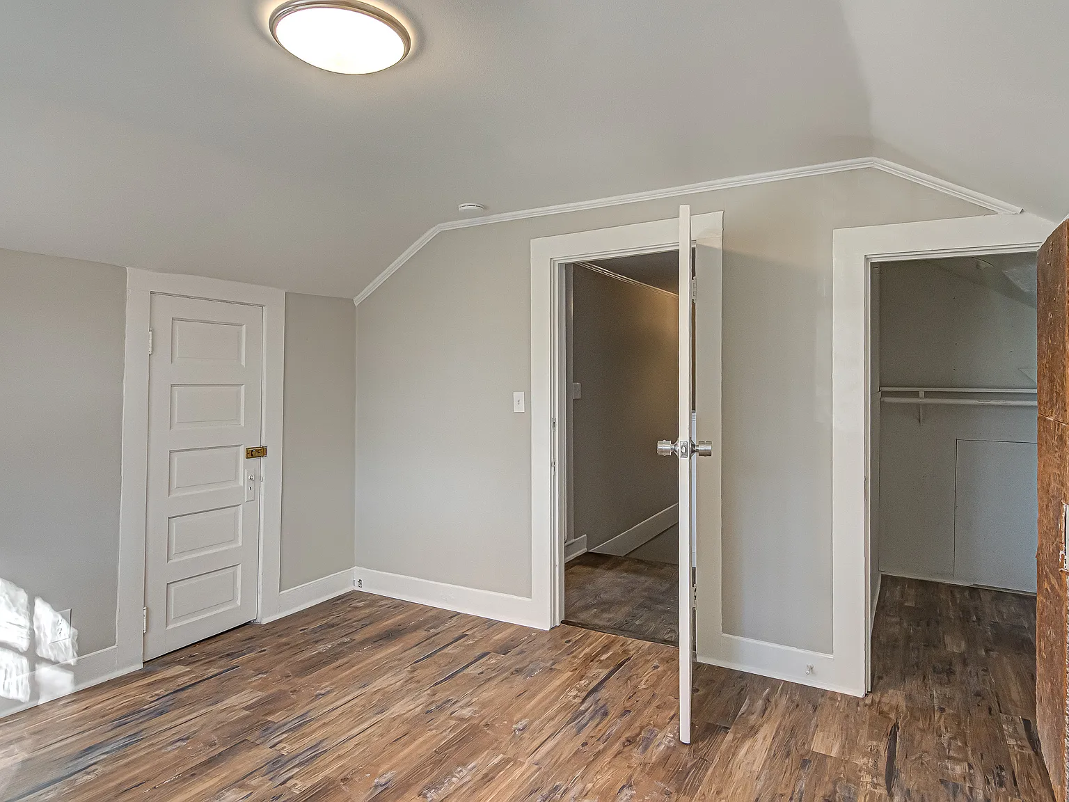 7 bed, $625 — Photo 2