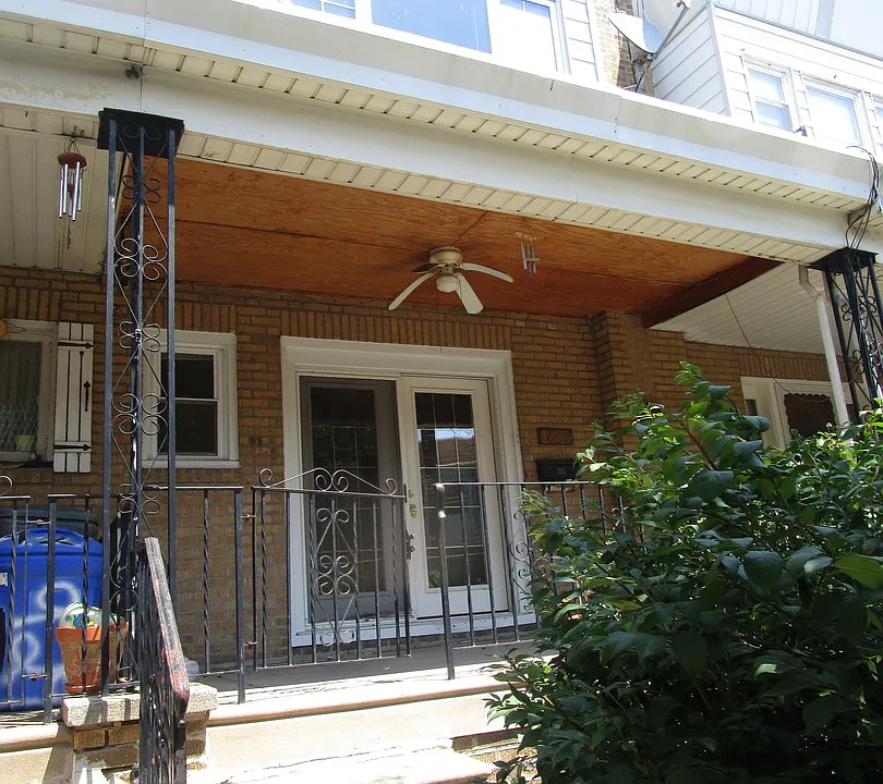 931 Granite St