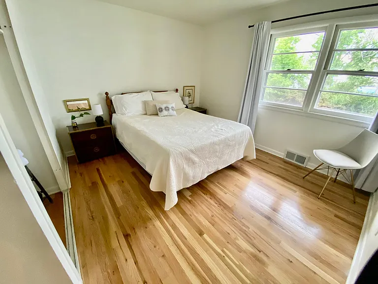 337 Saint Charles St — Photo 7