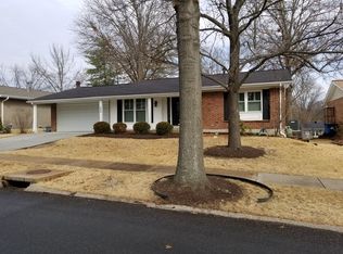 549 Goldwood Dr, Ballwin, MO