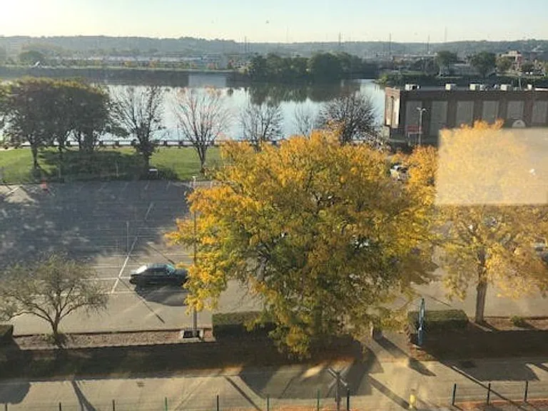 311 SW Water St — Photo 13
