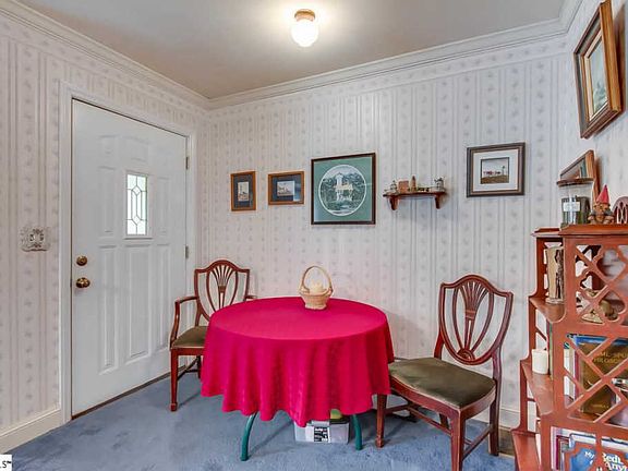 2nd image of 109 Bedford Dr