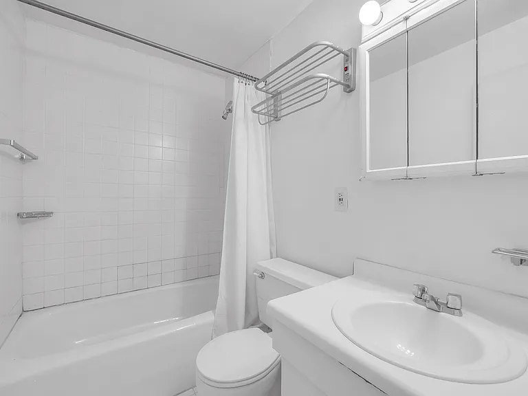 7 E 35th St #10F — Photo 9