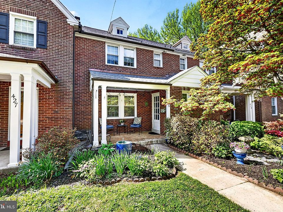 1st image of 425 Murdock Rd