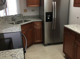 1231 Harding Ave APT 302, Des Plaines, IL 60016