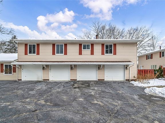 4th image of 8729 Fox Rest Dr #624