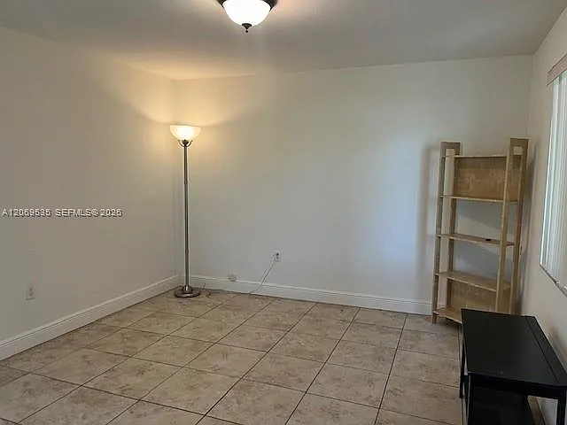 4605 SW 65th Ave — Photo 5