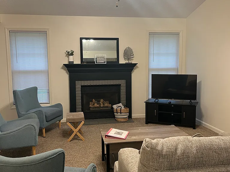 55 S Oberlin Rd — Photo 1