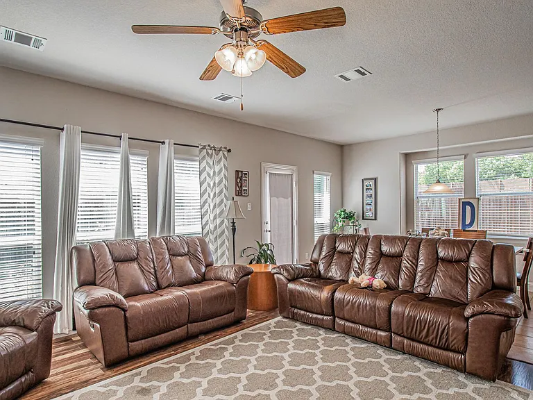 5204 Katy Rose Ct — Photo 14
