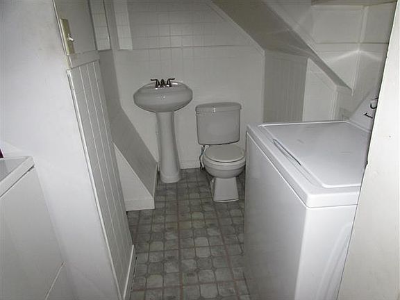 5th image of 801 Kensington Ave