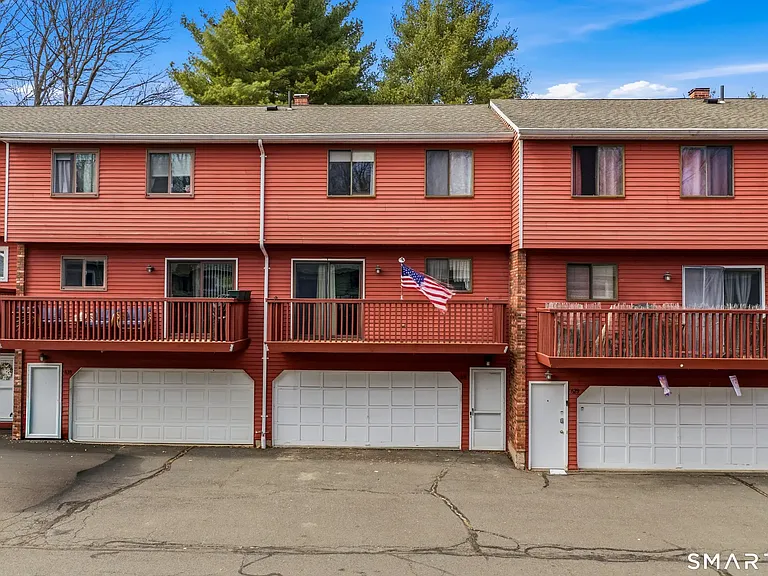 631 Churchill Dr #631 — Photo 9