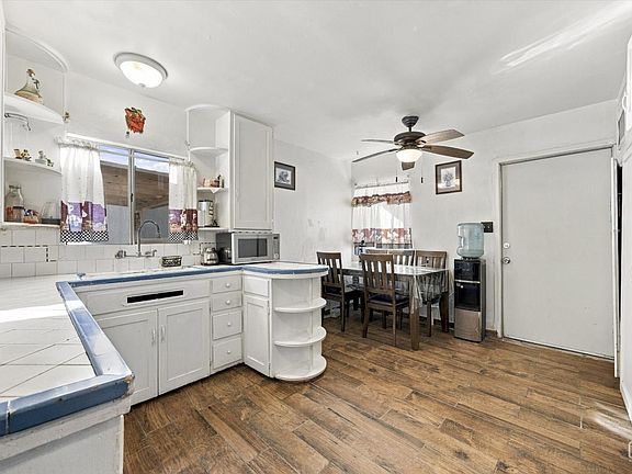 5th image of 2723 Kentucky St