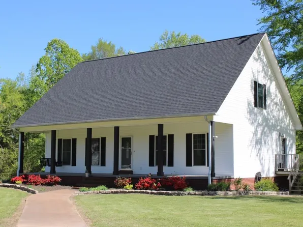 210 Jaggers Ln, Savannah, TN 38372