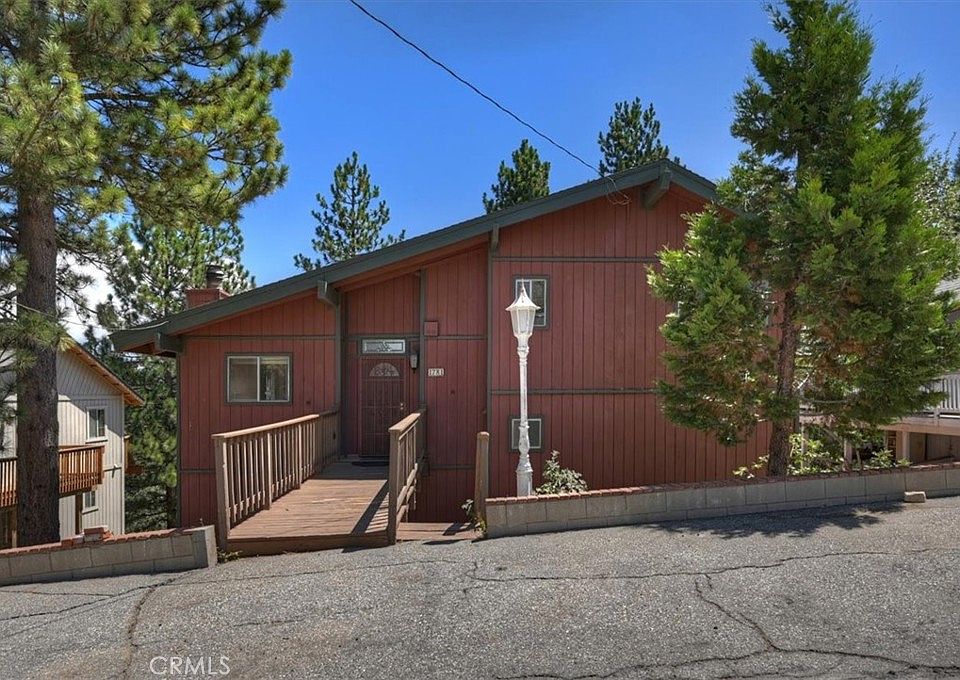1st image of 1781 Nob Hill Dr