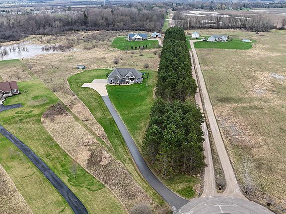 3rd image of 3245 Paddock Ln