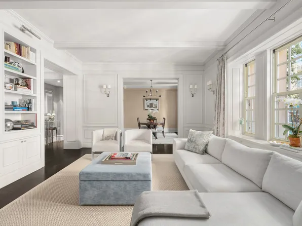 863 Park Avenue image 1 of 14