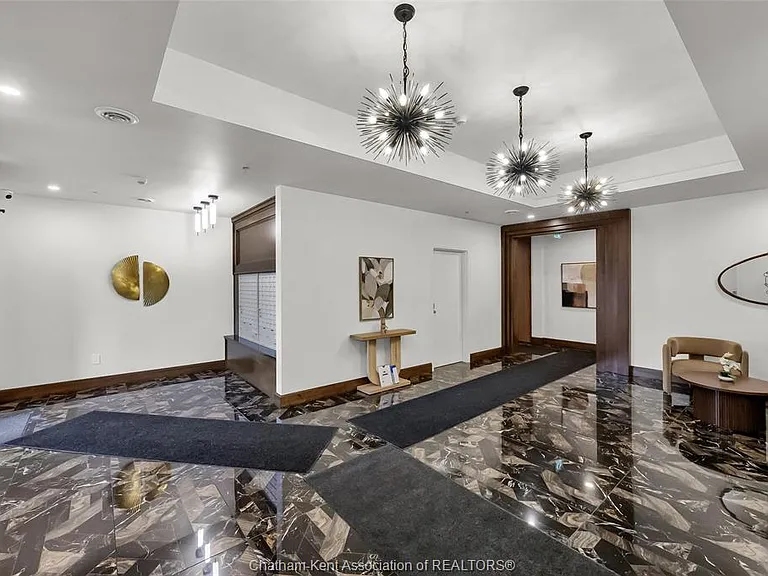 12 Mill St W #412 — Photo 25