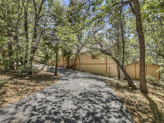 2nd image of 1358 La Crescenta Dr