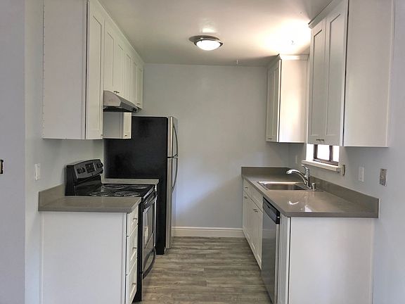 5th image of 10162 Alpine Dr APT C