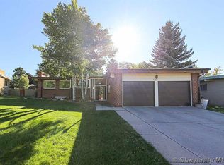 1105 Cactus Hill Rd, Cheyenne, WY 82001