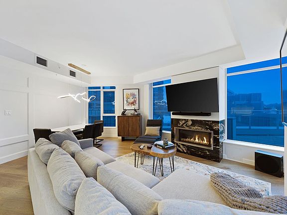 4th image of 138 Waterfront Ct SW #503