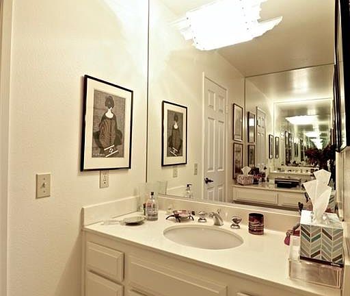 5th image of 5339 Lindley Ave Unit 308