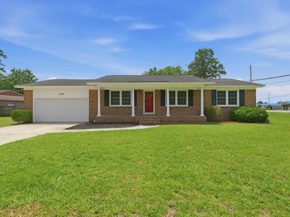 102 Washington Dr, Ladson, SC 29456