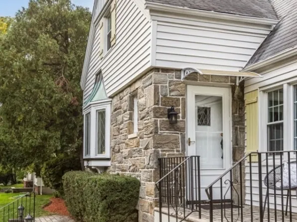 157 Laurel Ave, Livingston Twp., NJ 07039