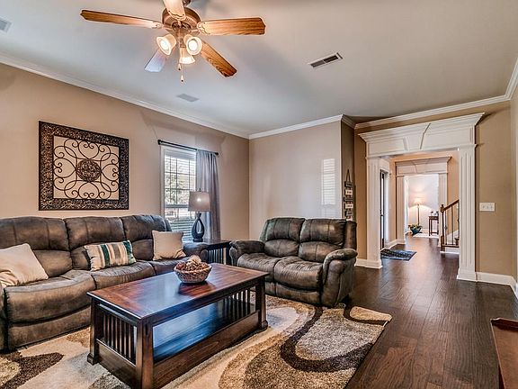 4th image of 5349 Saint Ives Dr