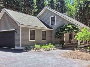 6827 Obervalden Dr, Bellaire, MI 49615