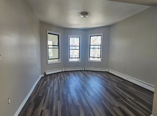 142 Ridge St FLOOR 3, Newark, NJ 07104