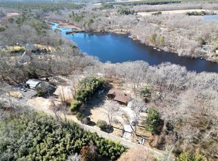 36 Mill Rd, Calverton, NY 11933