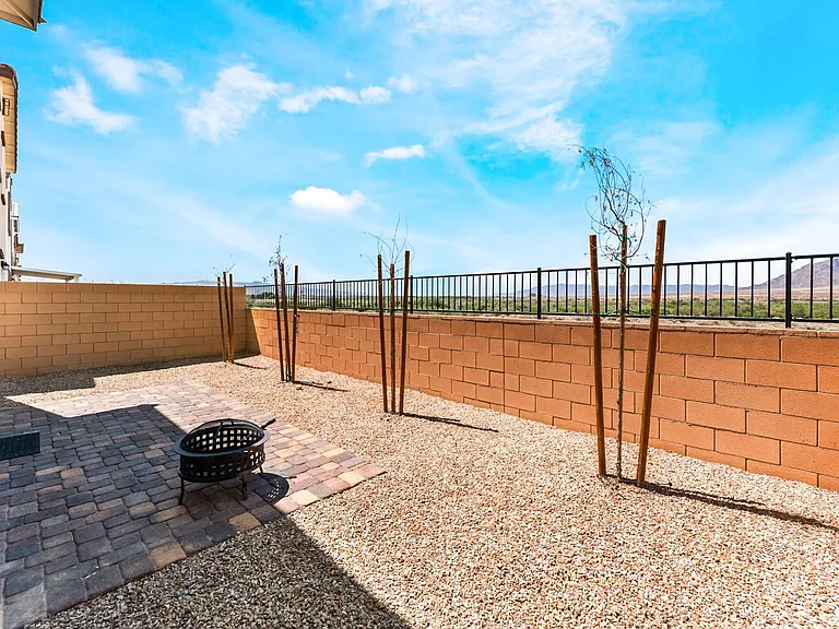 410 Larksong Ave — Photo 25