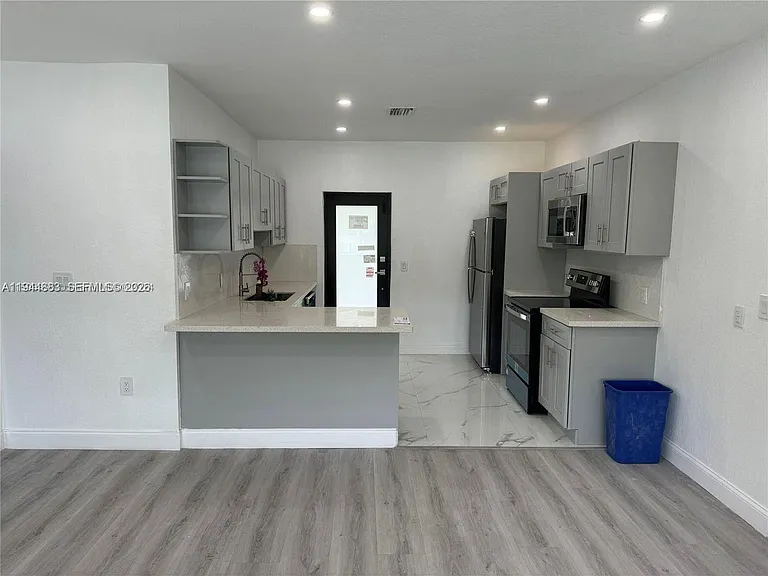 1210 NW 123rd St — Photo 4