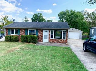 132 S Skyline Dr, Louisville, KY 40229