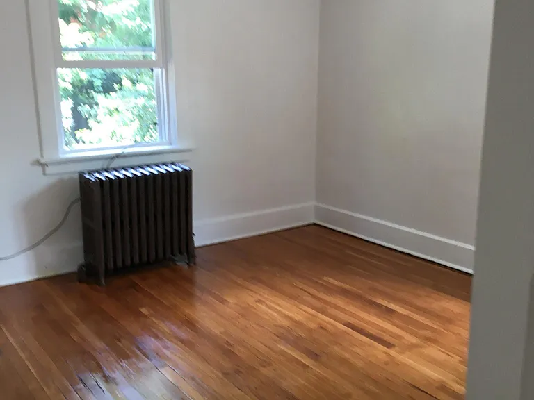 5621 Melvin St — Photo 9