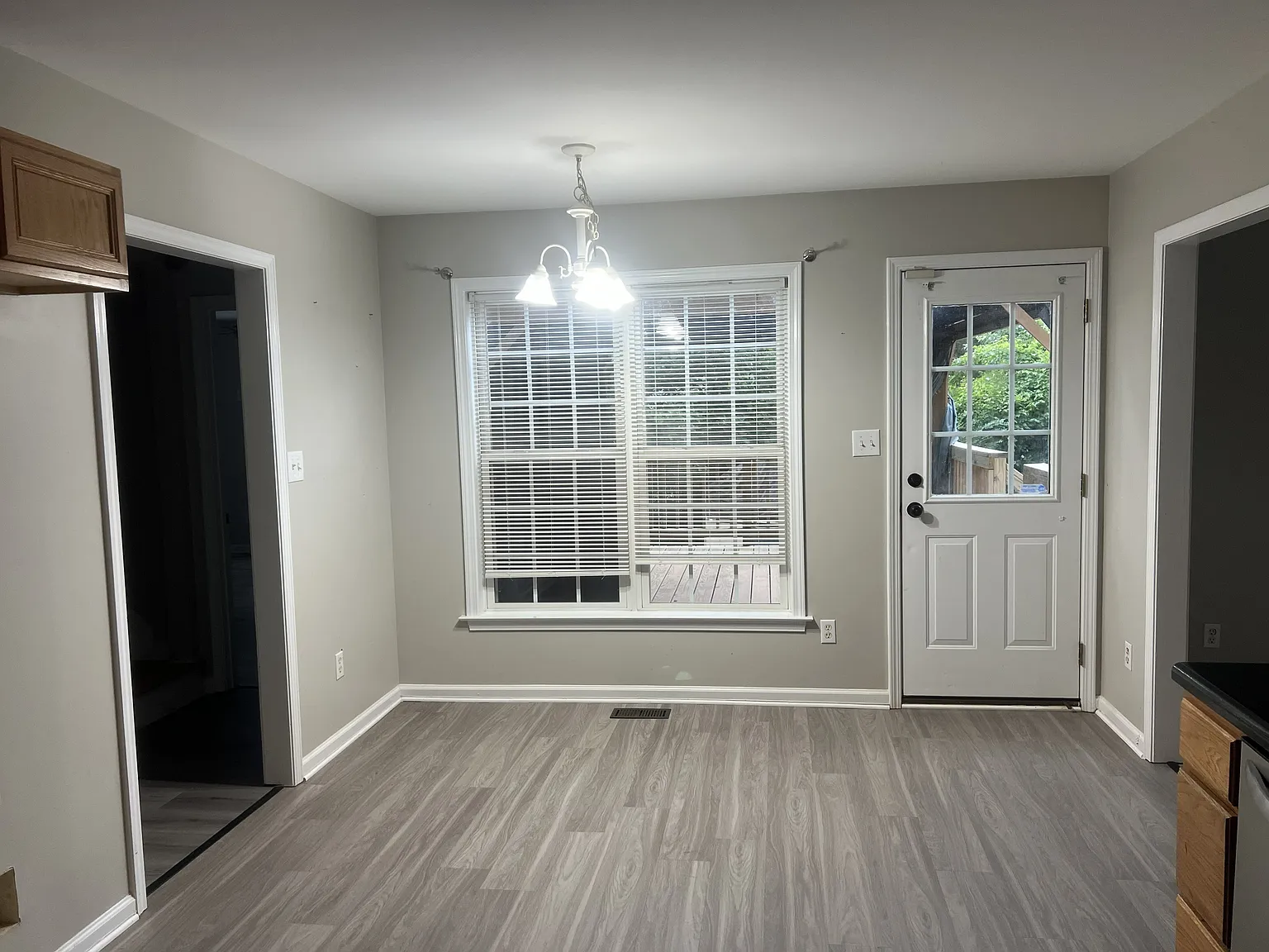 5 bed, 3043 sqft, $2,500 — Photo 4