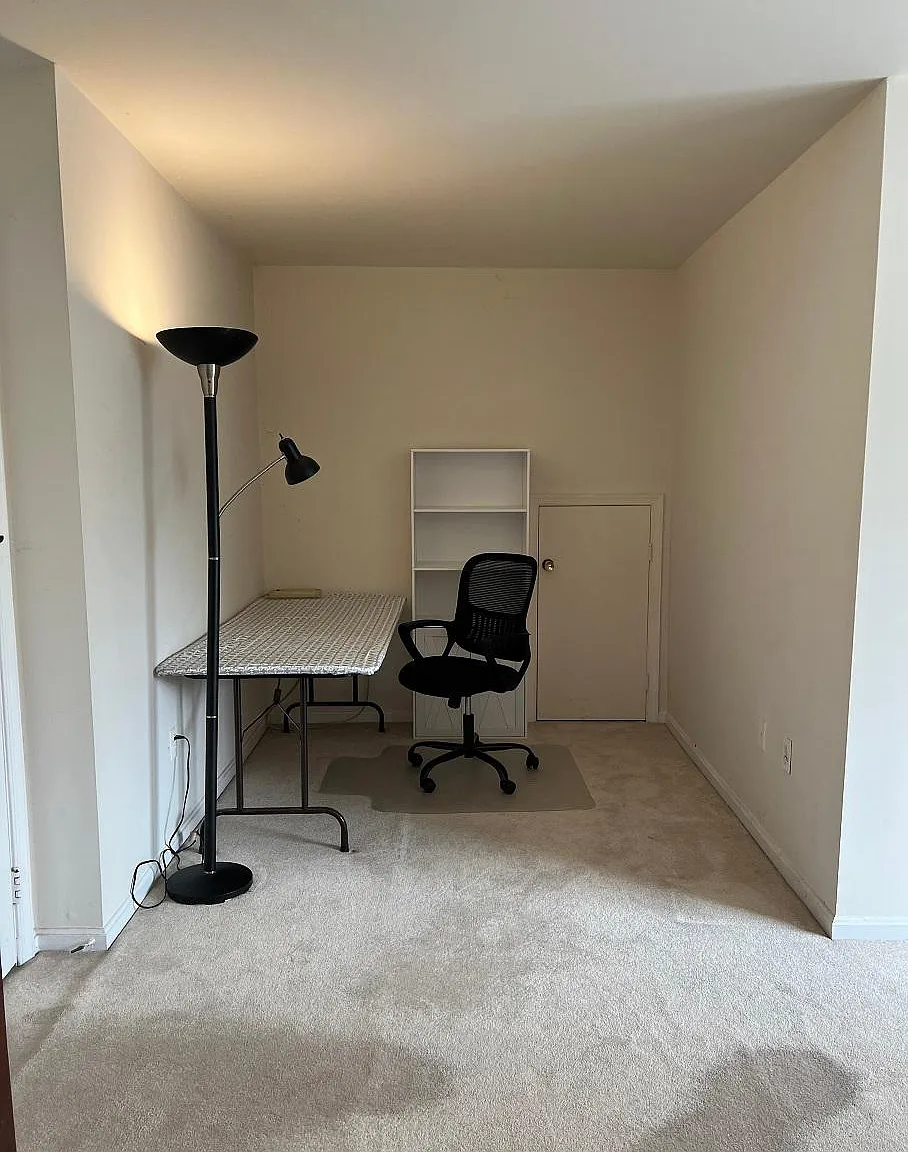 3 bed, 2.5 bath, 1610 sqft, $1,200 — Photo 4