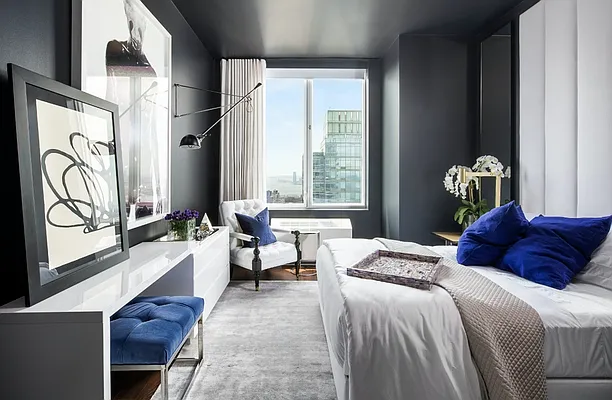 Rented by The Moinian Group | media 21