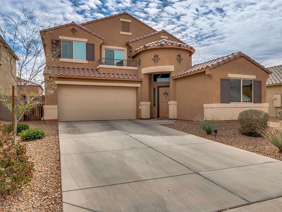 2nd image of 40075 W Robbins Dr