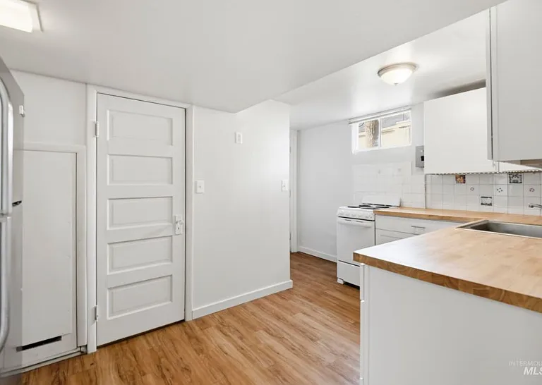 303 W Hazel St #303 — Photo 6