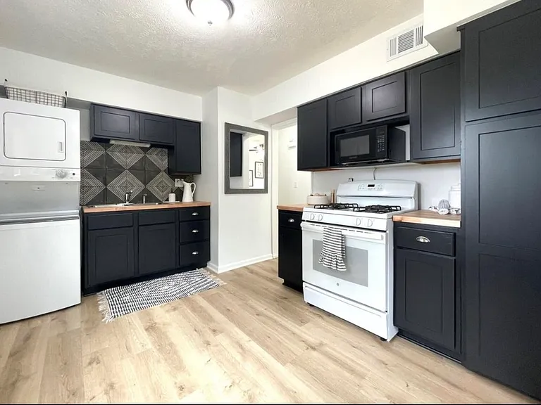 4212 Jewell St — Photo 2