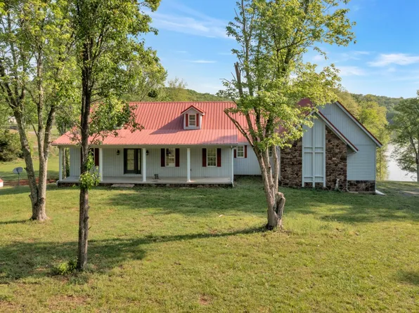 242 Woodruff Ln, Cadiz, KY 42211