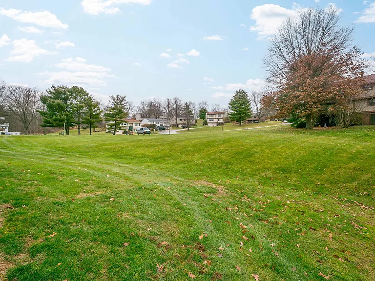 706 Wheatland Cir — Photo 16