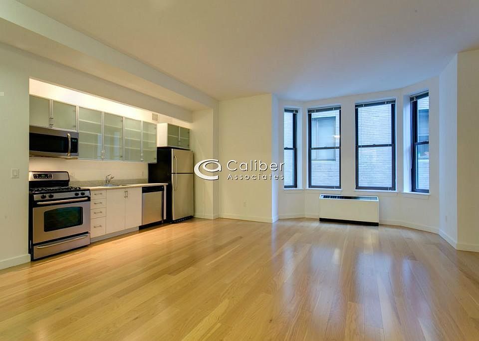 1st image of 37 Wall St APT 12D
