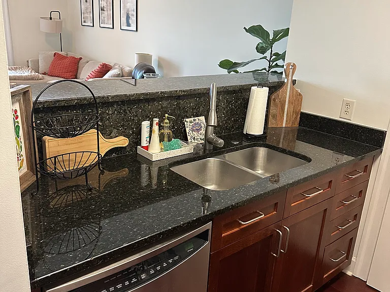 325 E Paces Ferry Rd NE — Photo 5