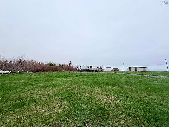 4th image of 98 Daisy Ln