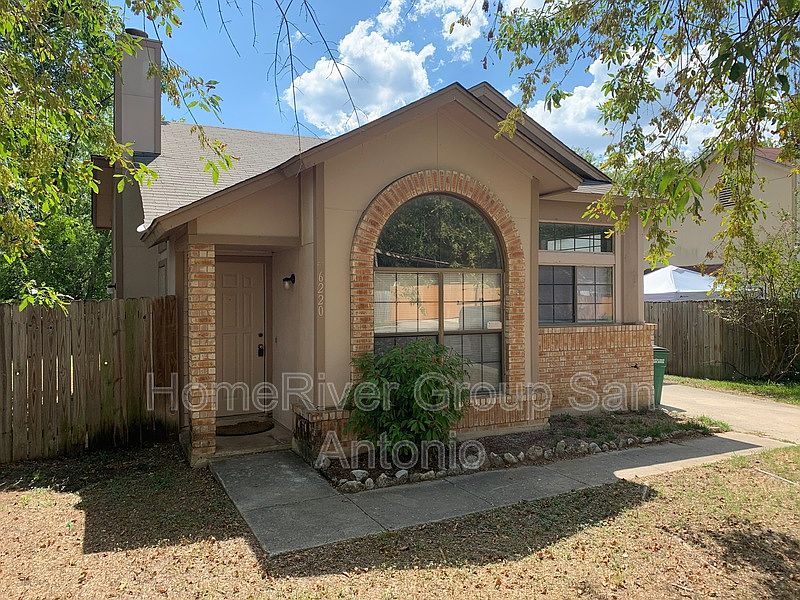 1st image of 6220 Les Harrison Dr